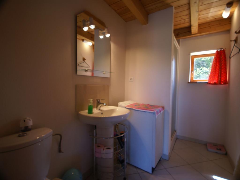 Cosy Holiday Home With Garden In Walscheid Ngoại thất bức ảnh
