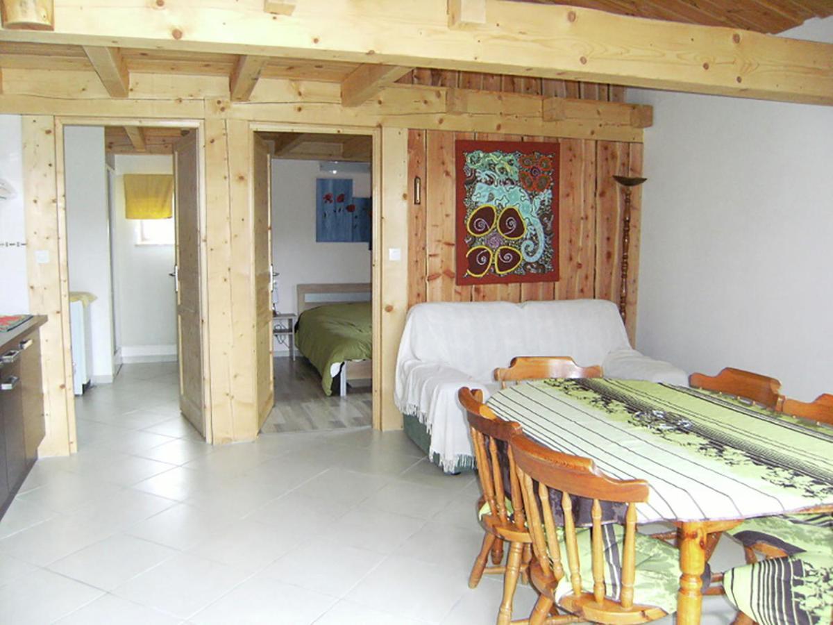 Cosy Holiday Home With Garden In Walscheid Ngoại thất bức ảnh